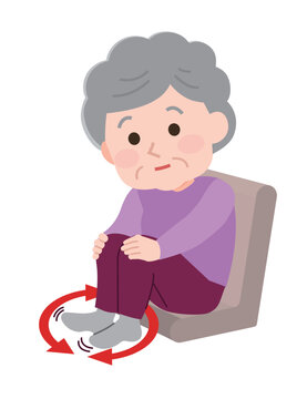 椅子に座って足首を回している高齢女性のイラストです。
