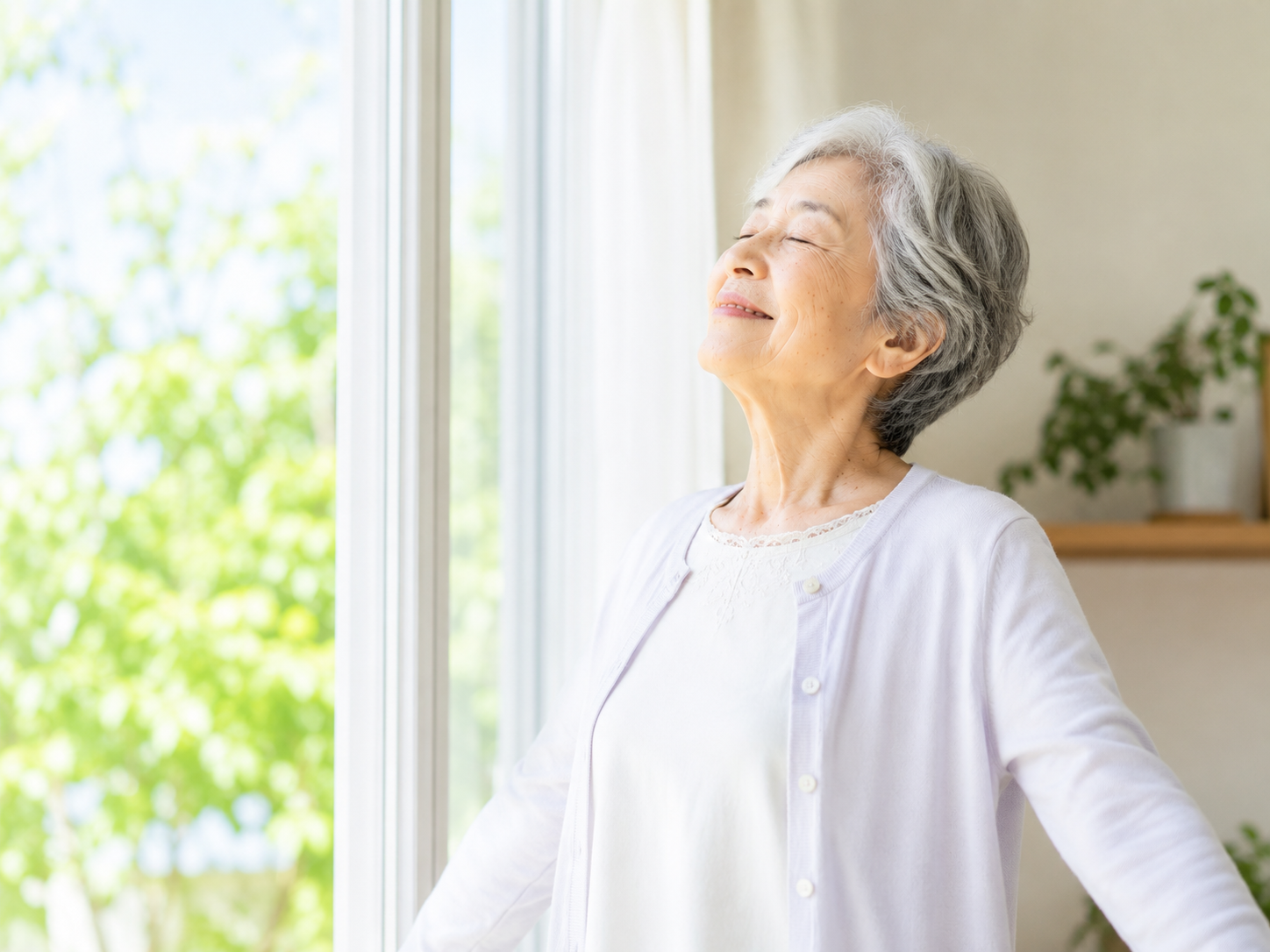 100歳まで元気で明るく暮らすために足腰の健康を大切にする高齢者